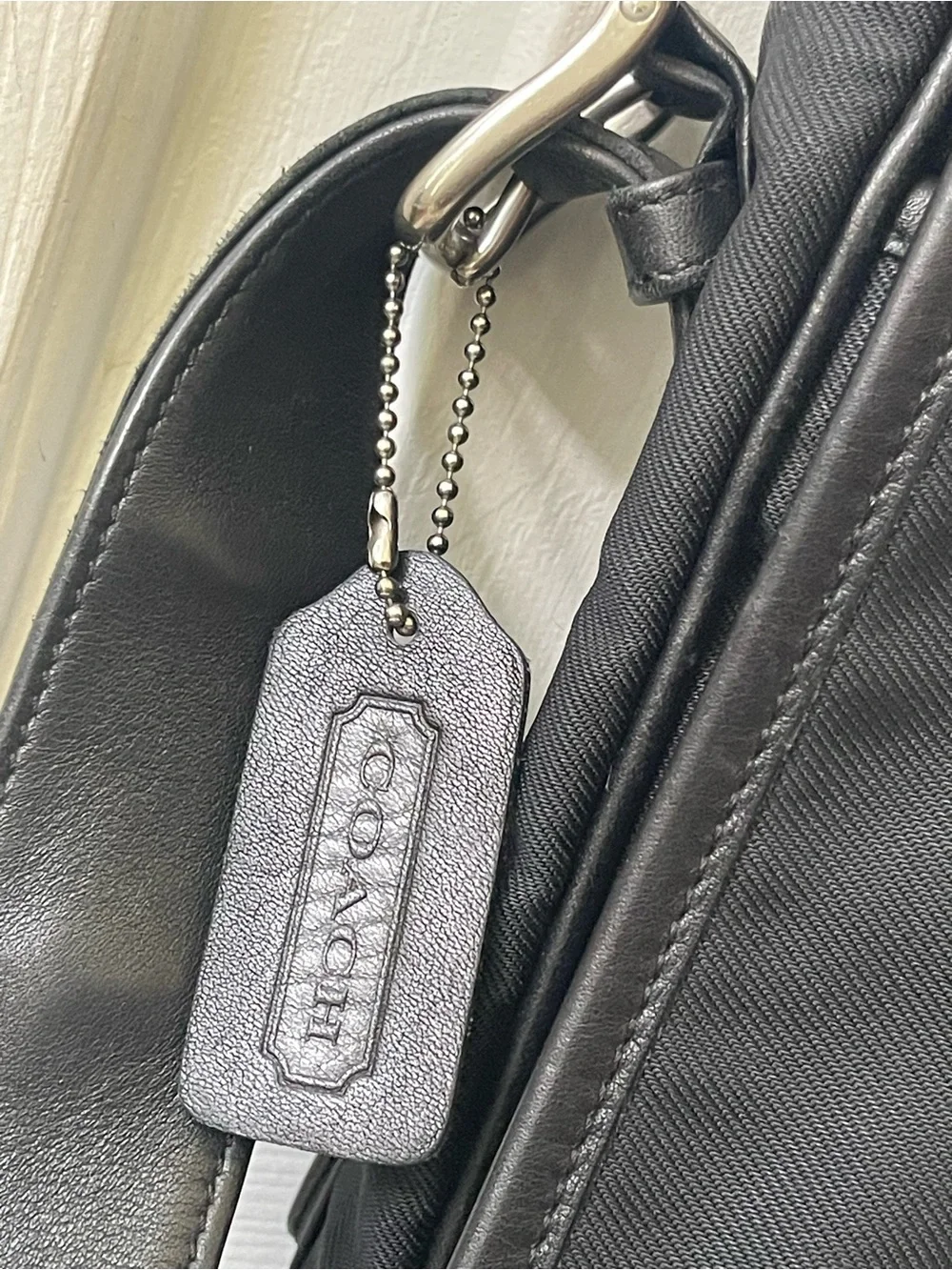 Coach classic messenger